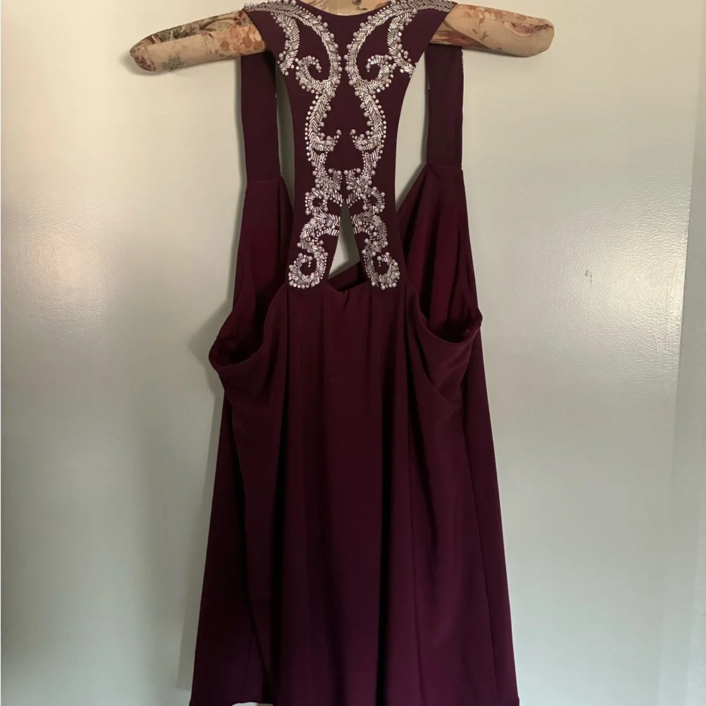 White House Black Market Rich Burgundy Elegant top - Picture 3 of 9